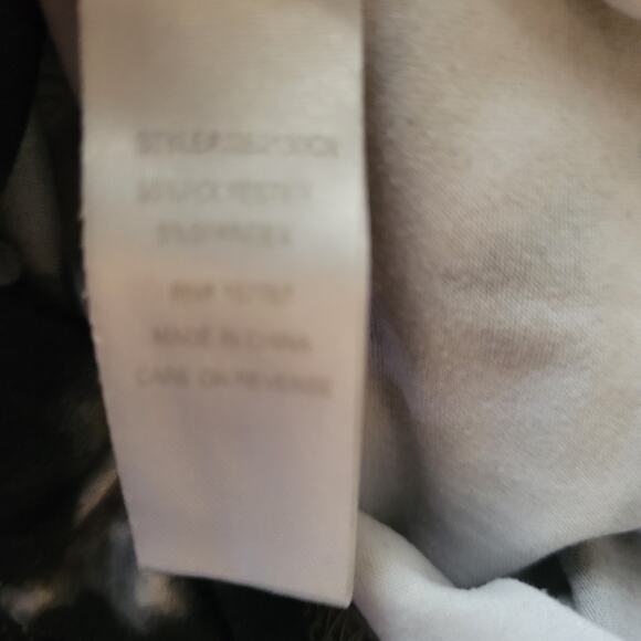 Circle trends xl black white tie dye shorts - Picture 3 of 5